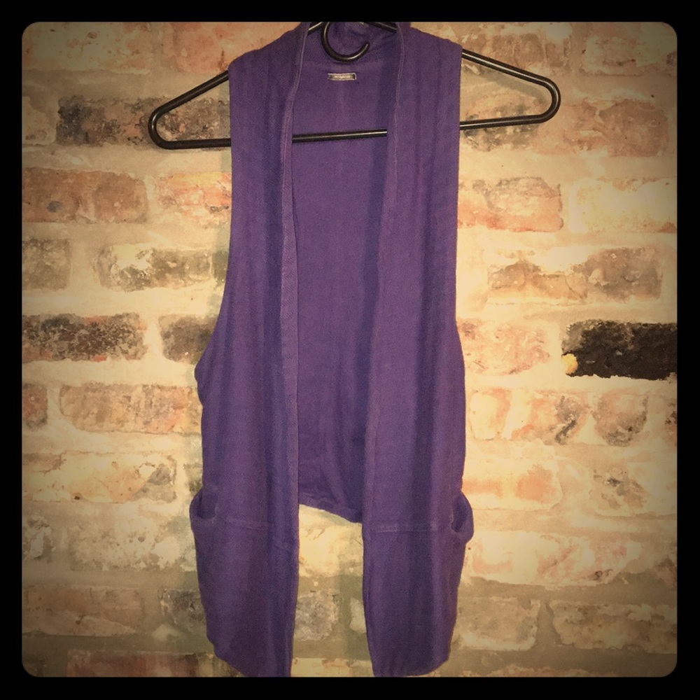 Monrow purple vest